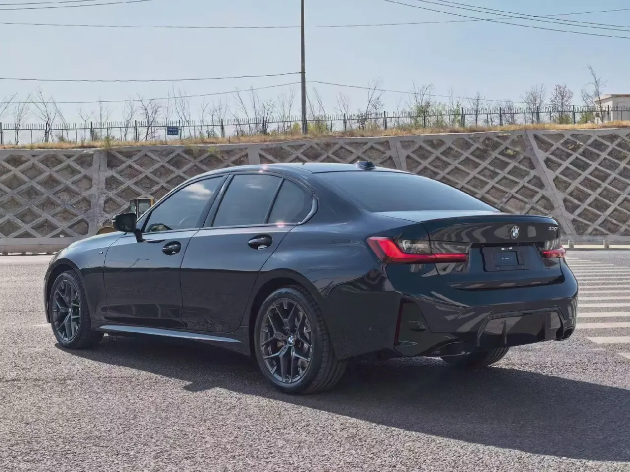 BMW 3 Series 2026 330i 2.0T M Sports Obsidian Night Suit Automatic Gear 7