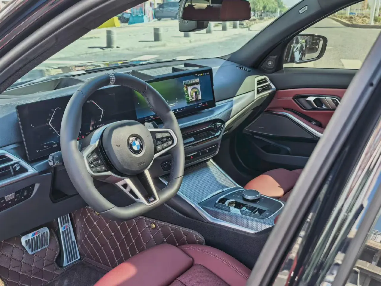 BMW 3 Series 2026 330i 2.0T M Sports Obsidian Night Suit Automatic Gear 9