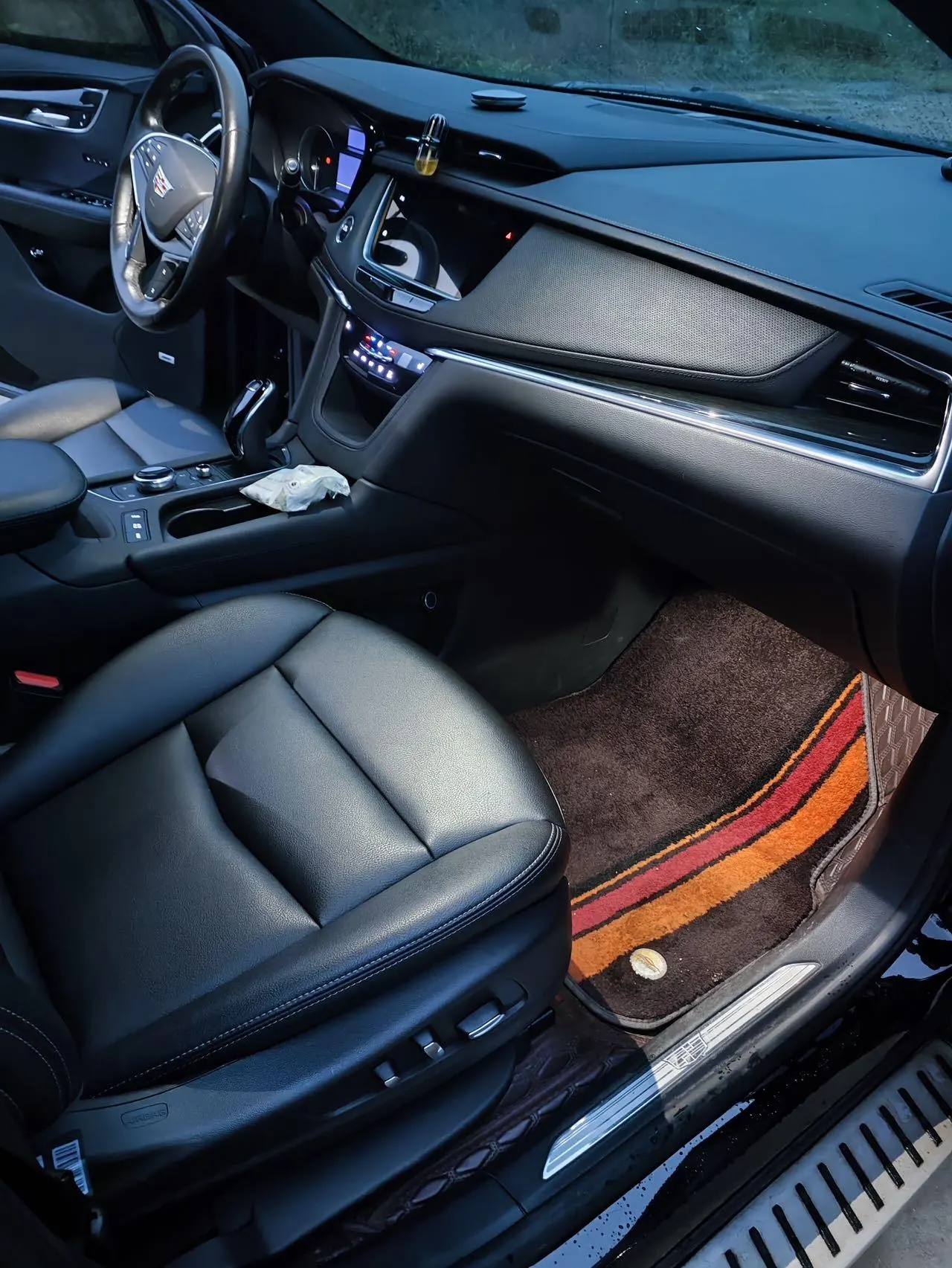 Cadillac 2021 XT5 2.0T 28T Luxury Automatic Gear 5