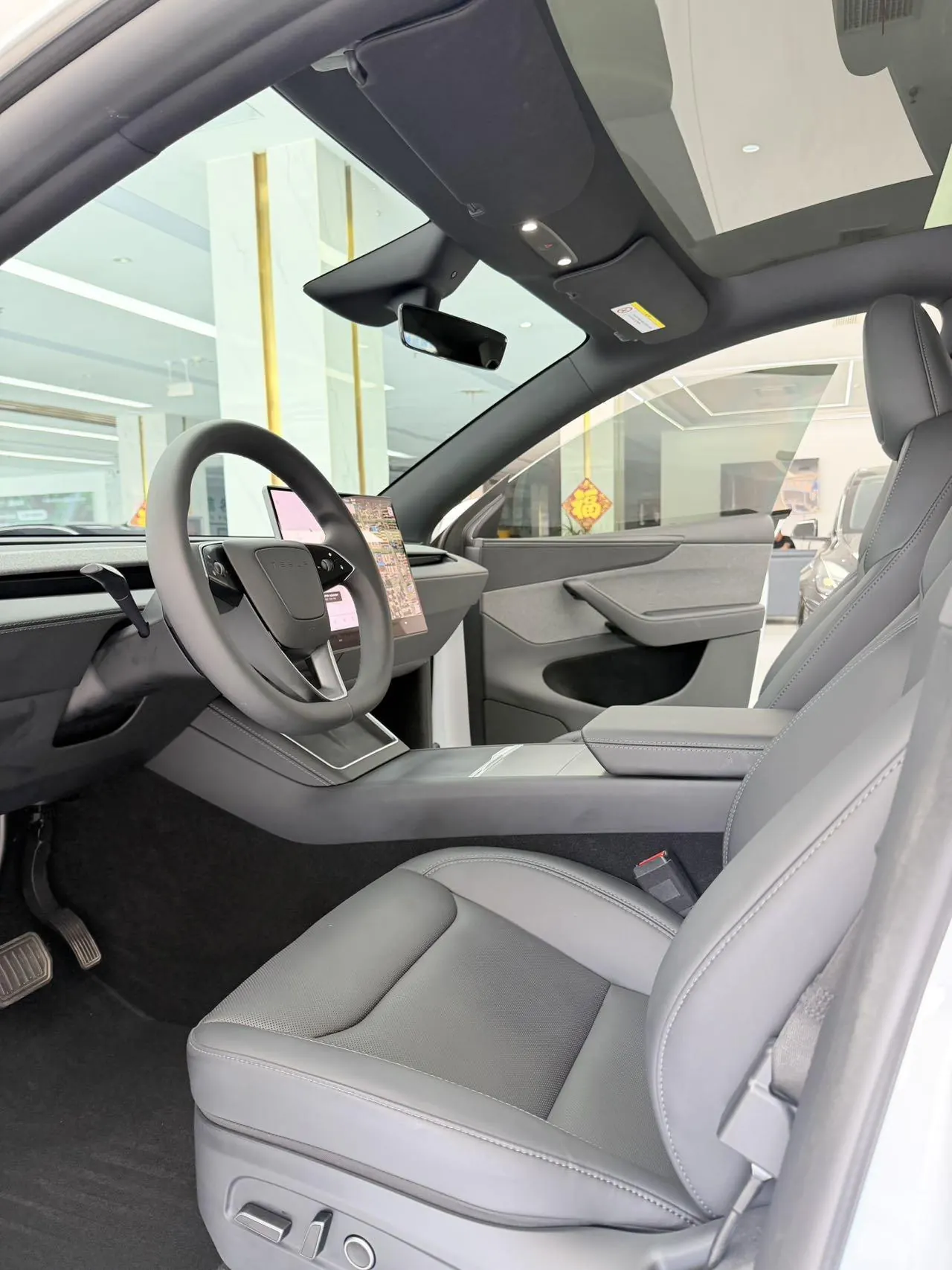 Tesla 2026 Model Y Rear-Wheel-Drive Automatic 4