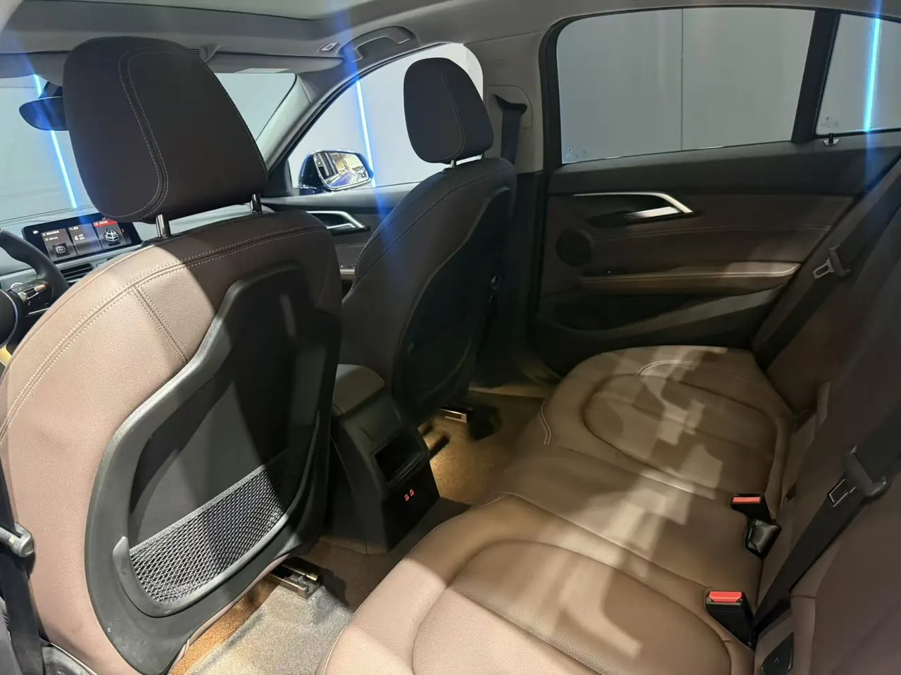 BMW 1 Series 2020 120i 1.5T M Sports Suit Automatic Gear 11
