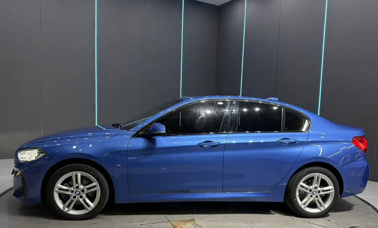 BMW 1 Series 2020 120i 1.5T M Sports Suit Automatic Gear 4