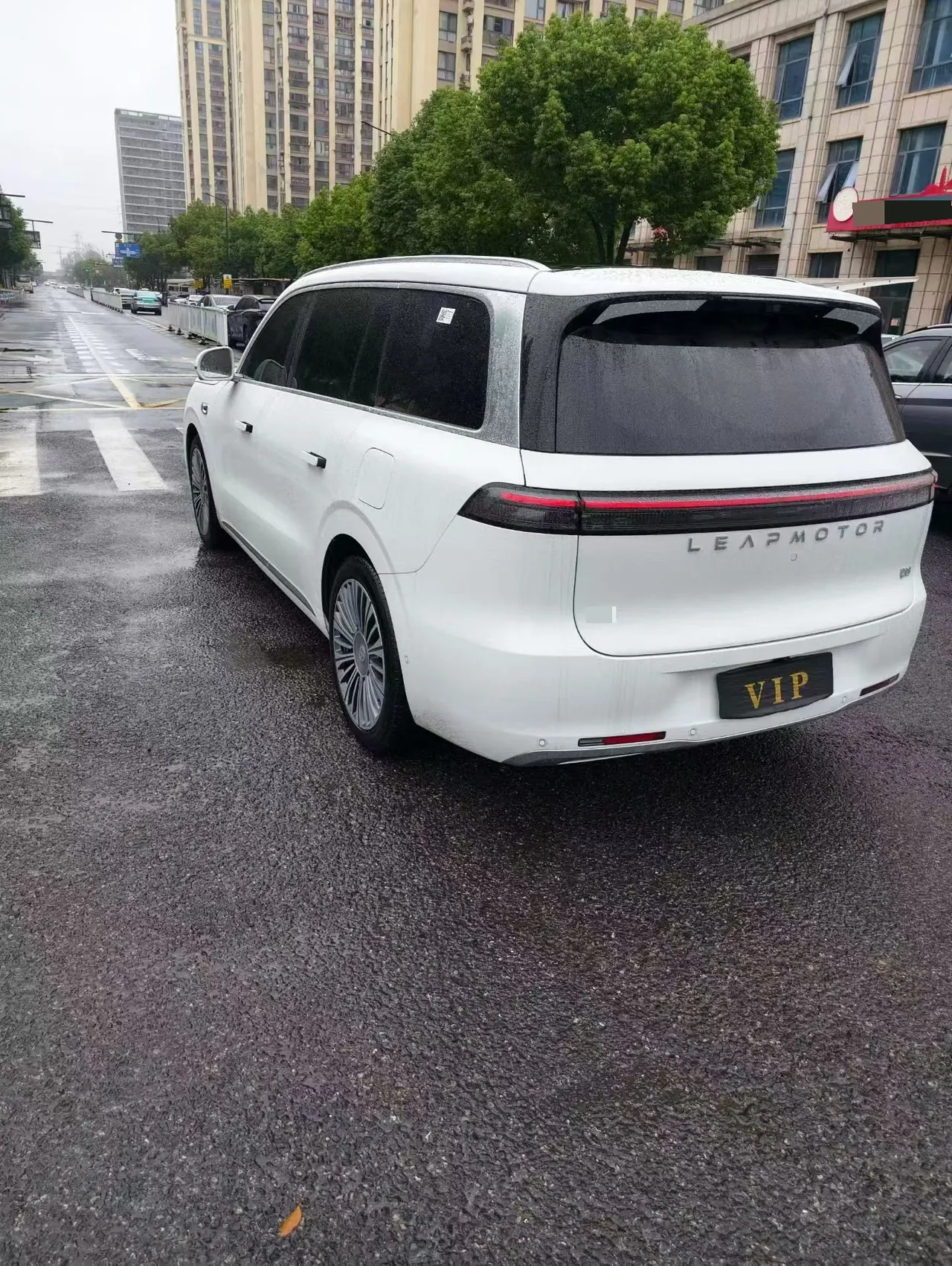 Leapmotor 2026 D 19 620 Zhizun Edition 6-seat Automatic Gear 7