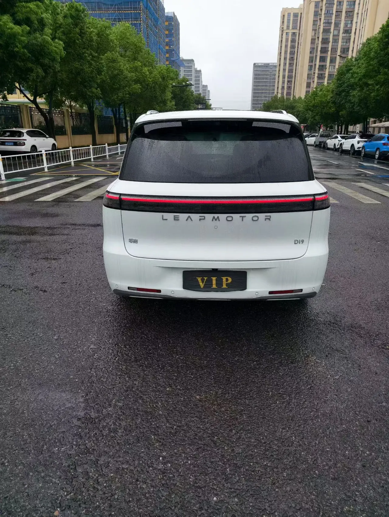 Leapmotor 2026 D 19 620 Zhizun Edition 6-seat Automatic Gear 8