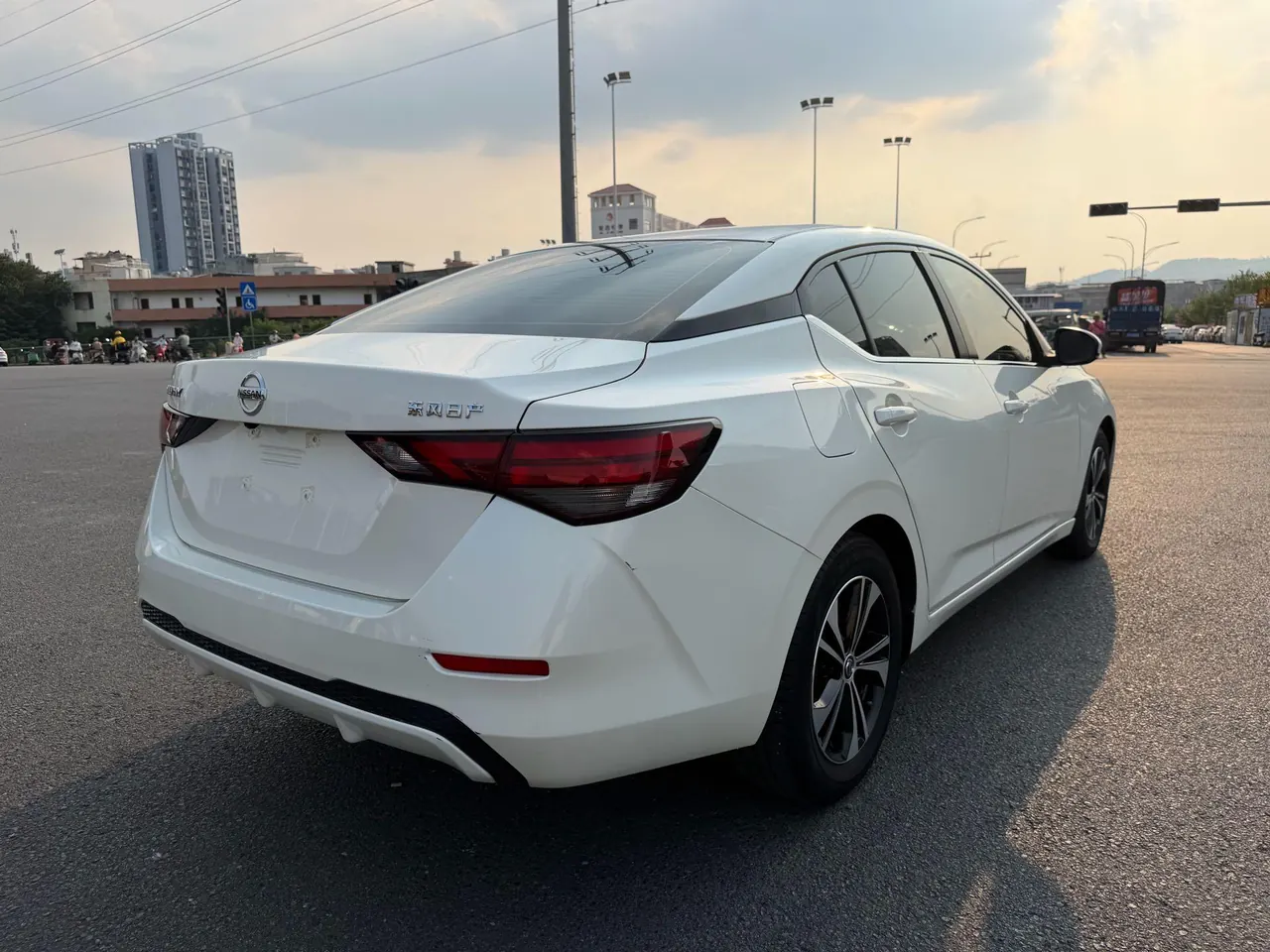 Nissan 2022 Sylphy 1.6 Stepless XL Pleasant Edition Automatic Gear 10