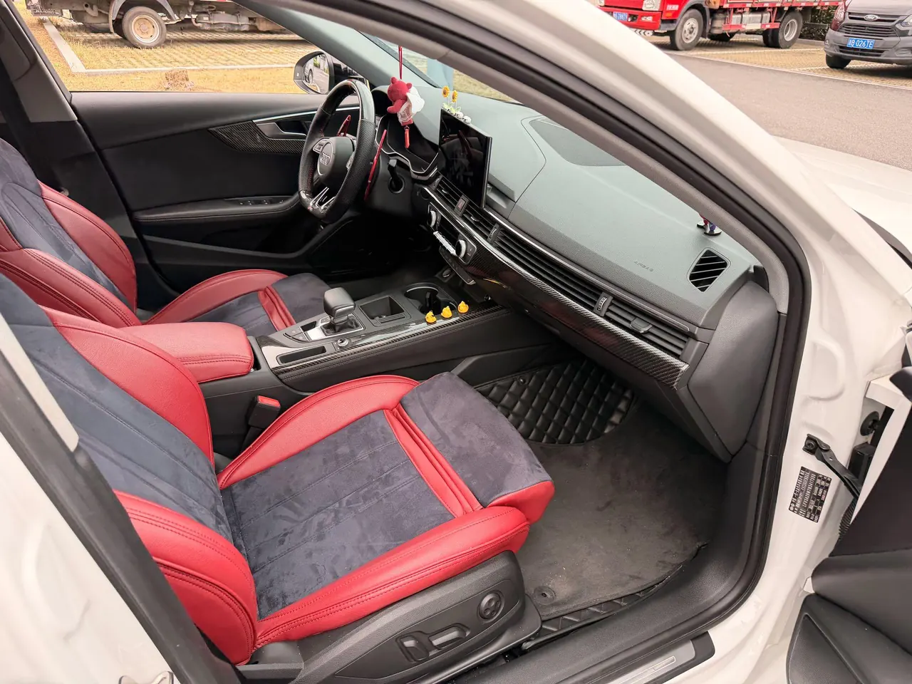 Audi 2022 A4L 2.0TFSI 40TFSI Fashion Dynamic Automatic 4