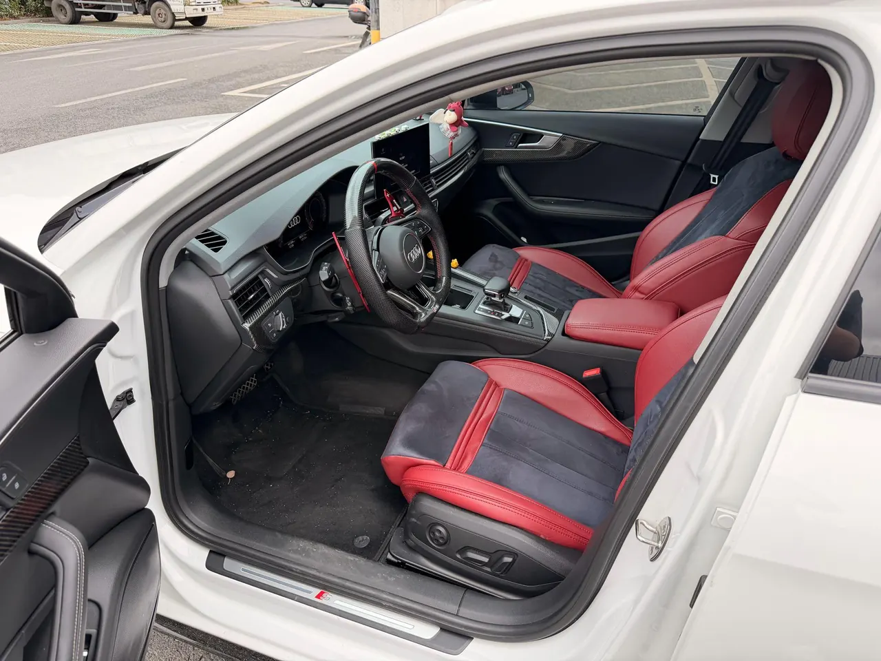 Audi 2022 A4L 2.0TFSI 40TFSI Fashion Dynamic Automatic 7