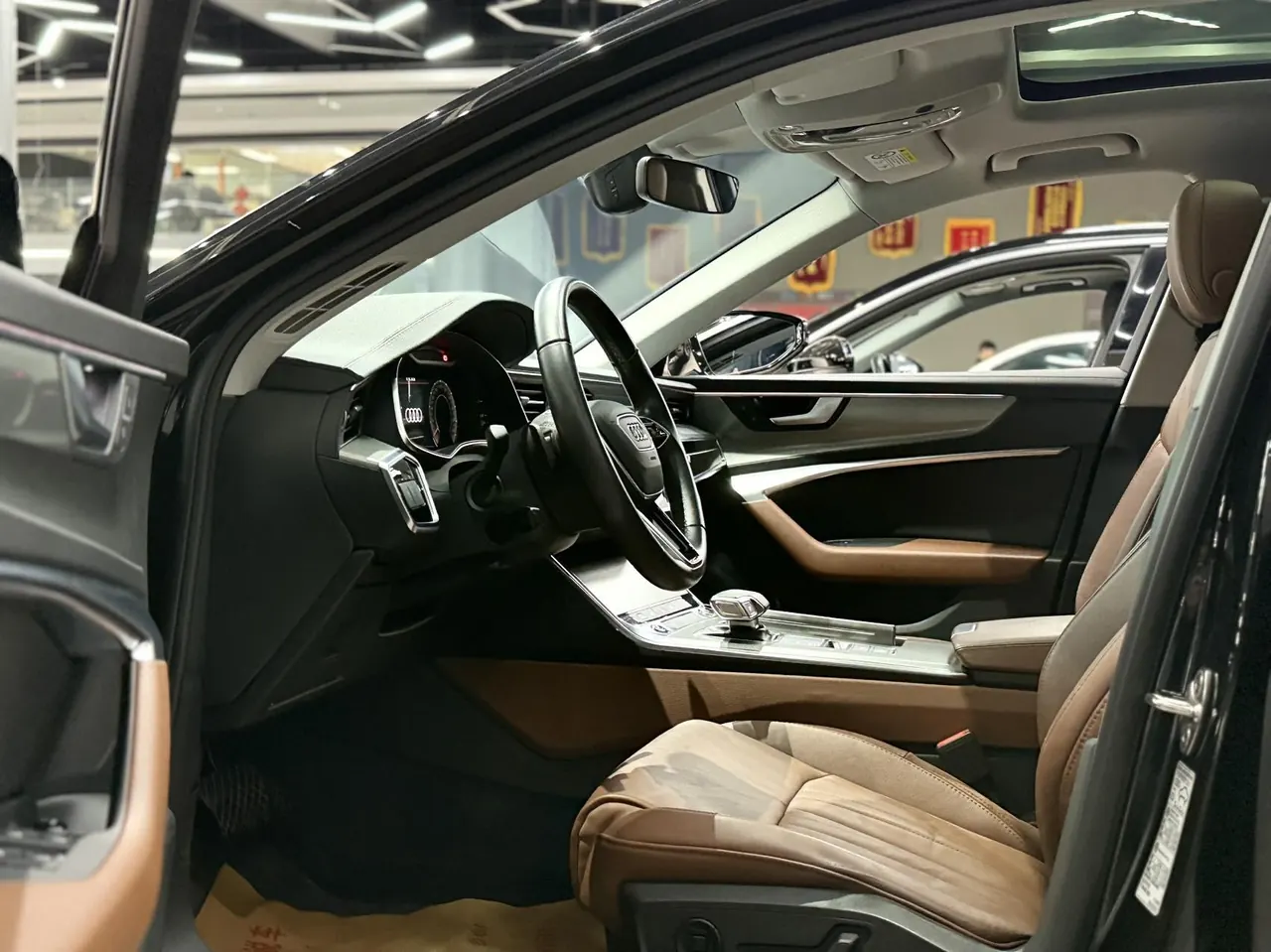 Audi 2022 A6L 2.0TFSI 45TFSI Zhenzhiya Automatic Gear 2