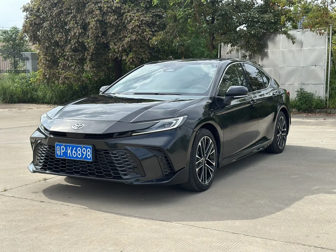 Open image lightbox: Toyota 2026 Camry Dual Engine 2.0HXS Stepless Sports Plus Edition Automatic Gear