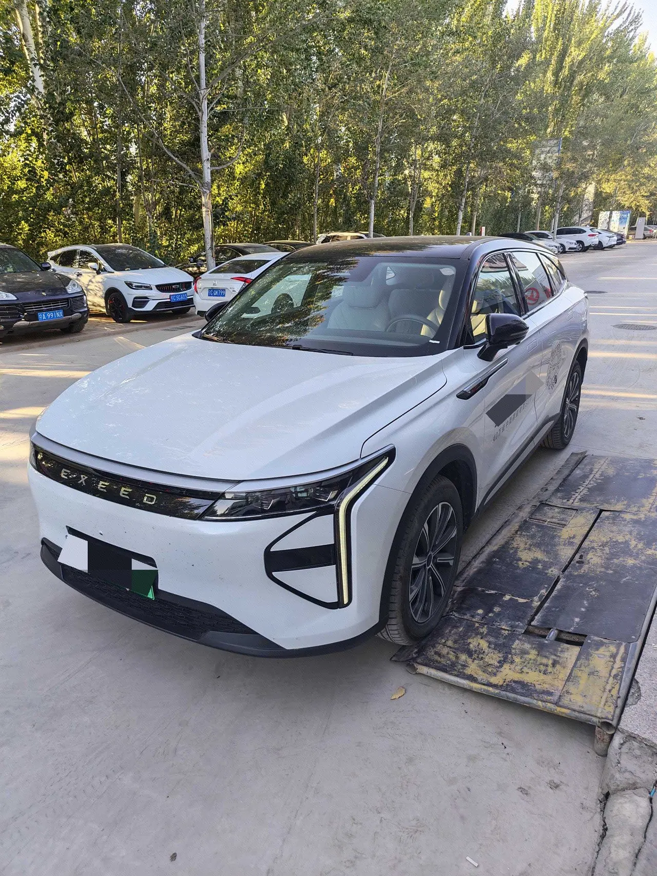 Xingtu 2026 Eta Eta Eta C- DM 1.5T Global Edition 120 Long Endurance Two-Drive Automatic Gear - View 1