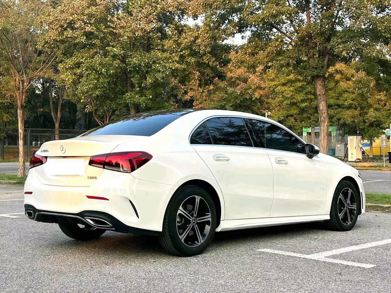 Mercedes Benz Class A 2022 A 200 L 1.3T Fashion (Change 3) Automatic 10