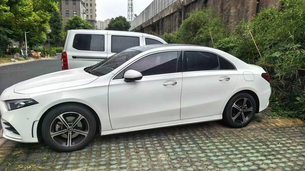 Mercedes Benz Class A 2022 A 200 L 1.3T Fashion (Change 3) Automatic 2