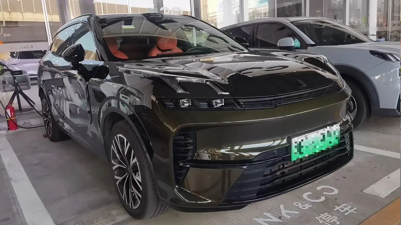 LYNK&amp;CO 2026 LYNK&amp;CO 08 EM-P 1.5T 210 Four-wheel Drive Performance Ultra H7 Automatic Gear 2