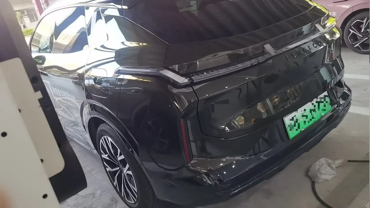 LYNK&amp;CO 2026 LYNK&amp;CO 08 EM-P 1.5T 210 Four-wheel Drive Performance Ultra H7 Automatic Gear 4