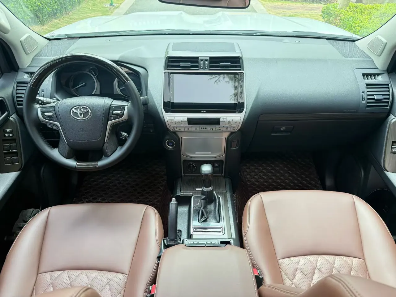 Toyota 2022 Prado 2.8TD diesel automatic gear 5