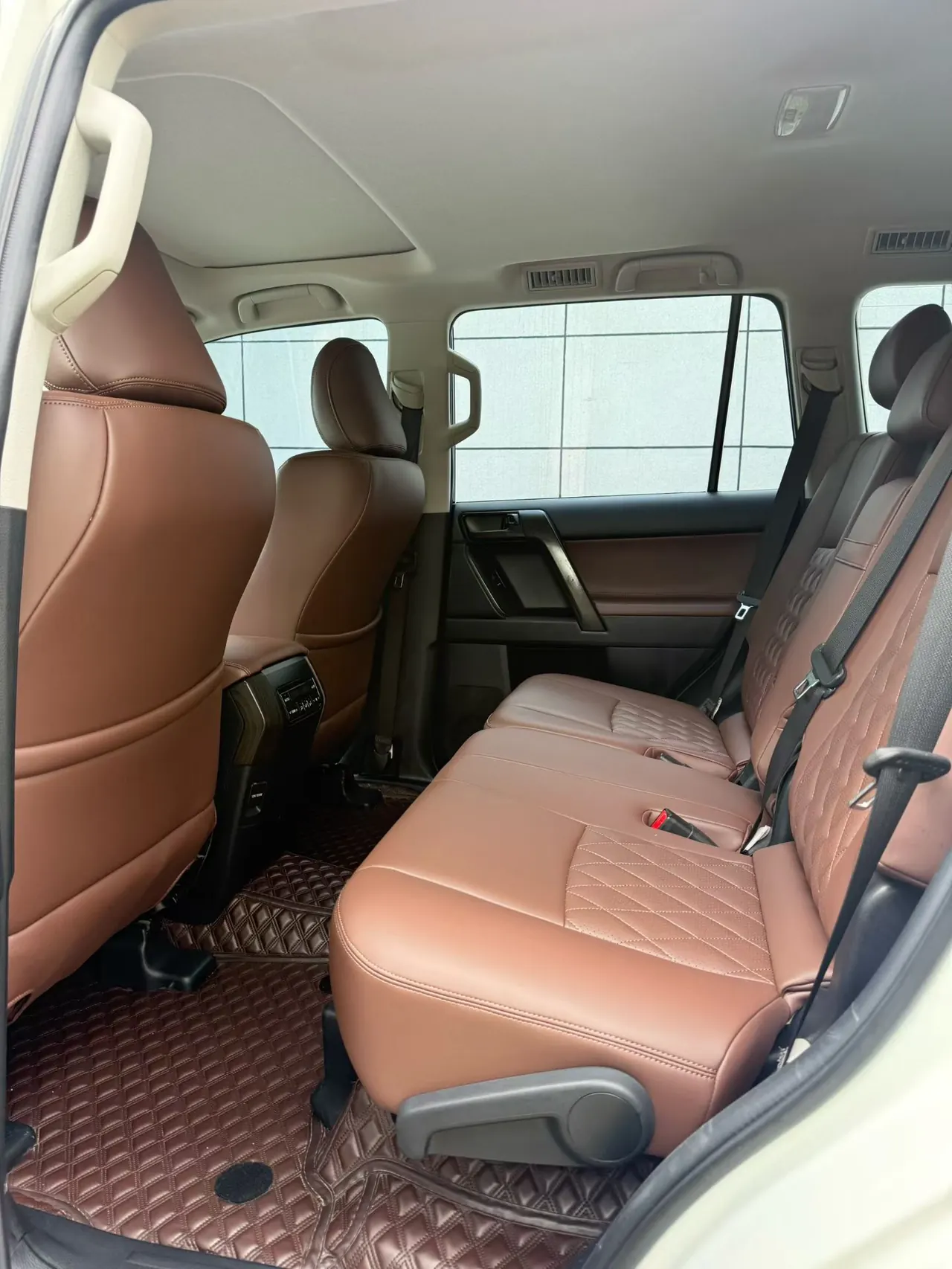 Toyota 2022 Prado 2.8TD diesel automatic gear 6