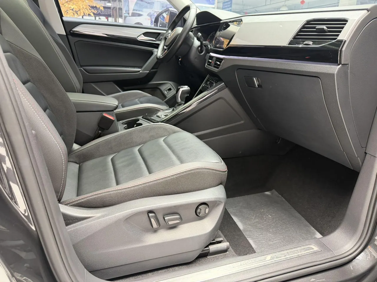 Volkswagen 2022 Tanyue 1.4TSI 280TSI Two-Drive Deluxe Smart Joint Edition Automatic Gear 15