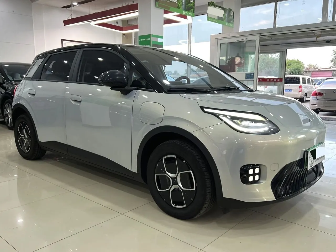 GAC Aion 2025 AION UT 420 Smart Edition Automatic Gear 3