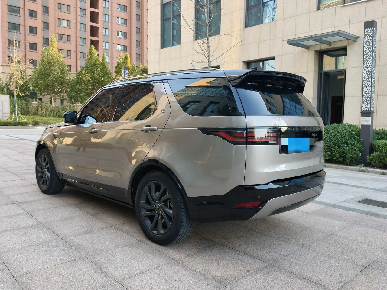 Land Rover found (imported) 2021 found 5 48V 3.0T 360PS R-Dynamic S automatic gear 2