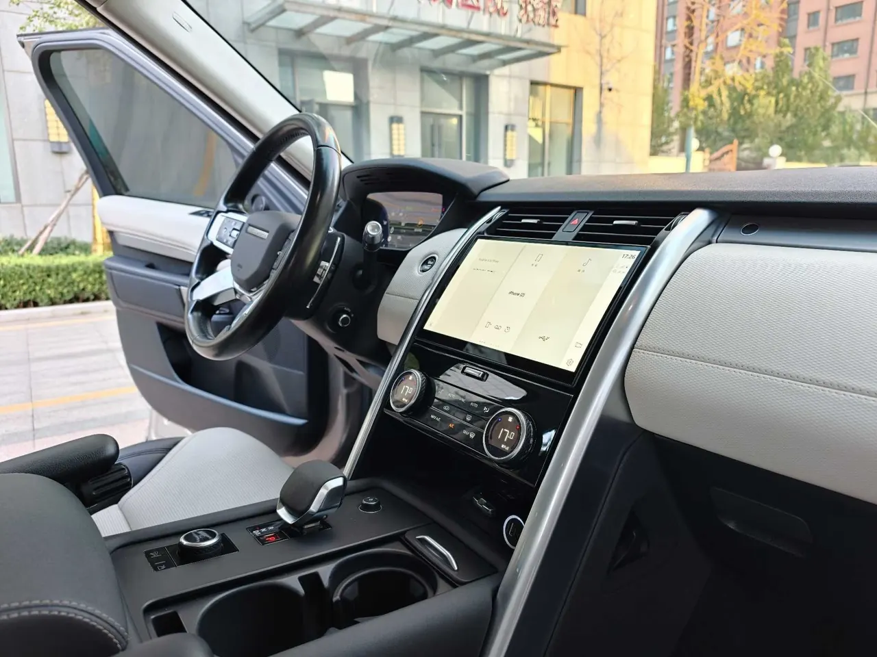 Land Rover found (imported) 2021 found 5 48V 3.0T 360PS R-Dynamic S automatic gear 6