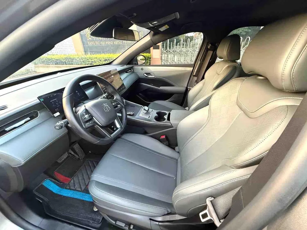 BYD 2025 Qin PLUS DM-i 1.5 stepless smart driving version 120KM Exceed automatic gear 4