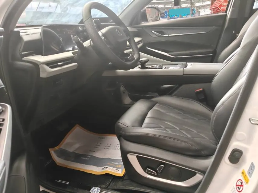 ChangAn 2024 CS75 PLUS 1.5T Champion Edition Smart Driving and Collar Automatic Gear 4