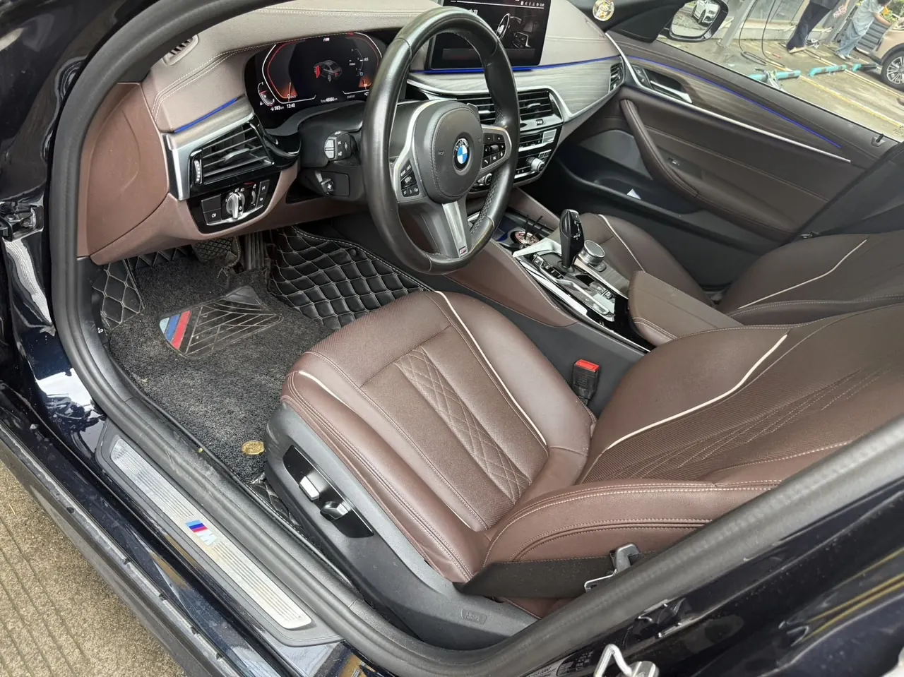 BMW 5 Series 2022 530Li 2.0T Leading M Sports Suit (Modified) Automatic Gear 3