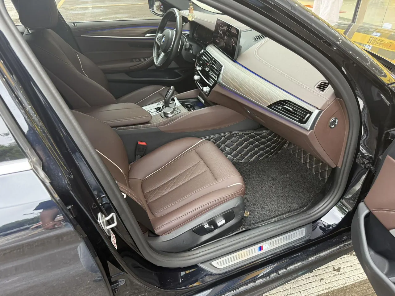 BMW 5 Series 2022 530Li 2.0T Leading M Sports Suit (Modified) Automatic Gear 5