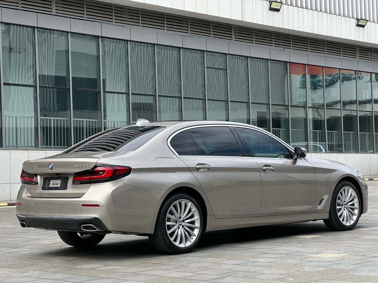 BMW 5 Series 2022 530Li 2.0T Premium Luxury Suit (Change 2) Automatic Gear 8