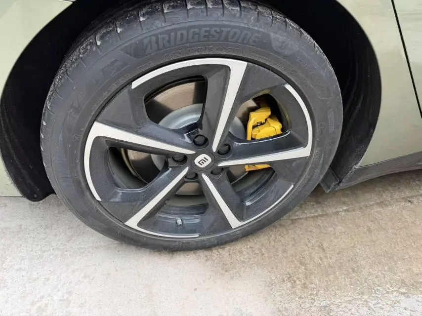 MI 2024 SU 7 800km 4-wheel drive ultra-long endurance high-end smart driving Max version automatic gear 7