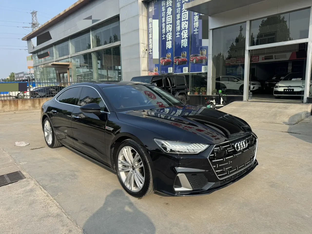 Audi 2024 A7L 2.0TFSI 45TFSI Quattro Luxury Automatic 3