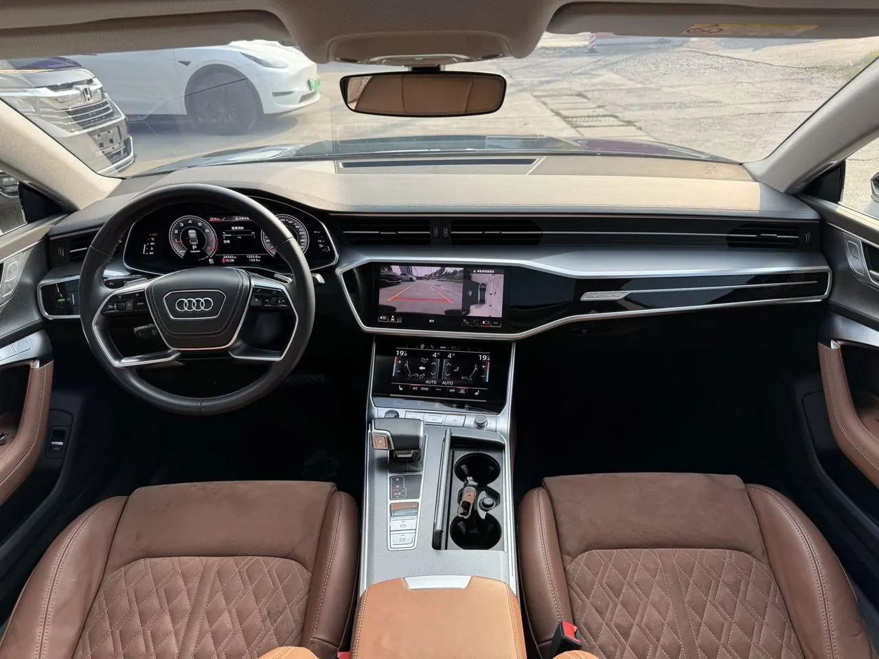 Audi 2024 A7L 2.0TFSI 45TFSI Quattro Luxury Automatic 4