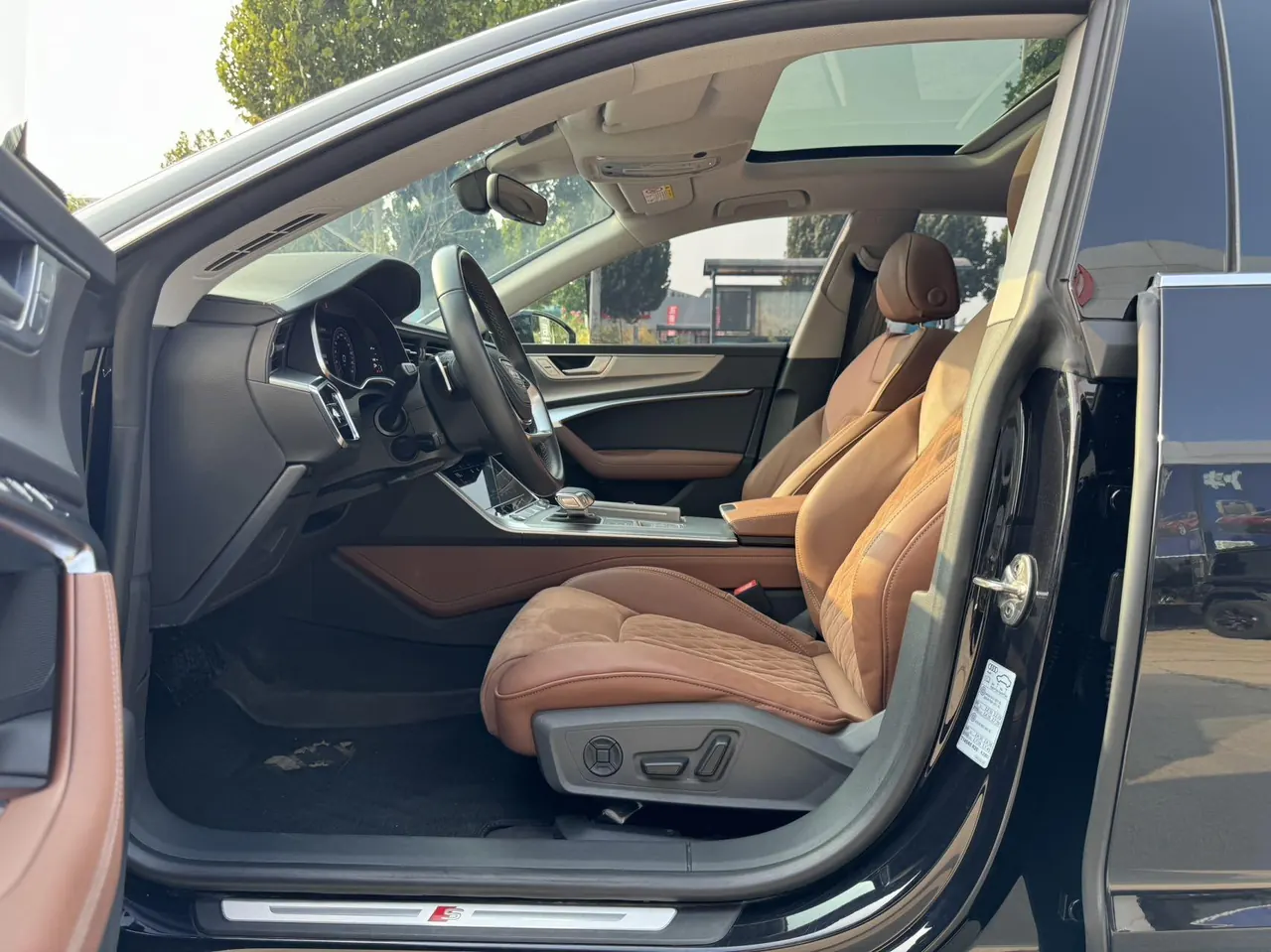 Audi 2024 A7L 2.0TFSI 45TFSI Quattro Luxury Automatic 5