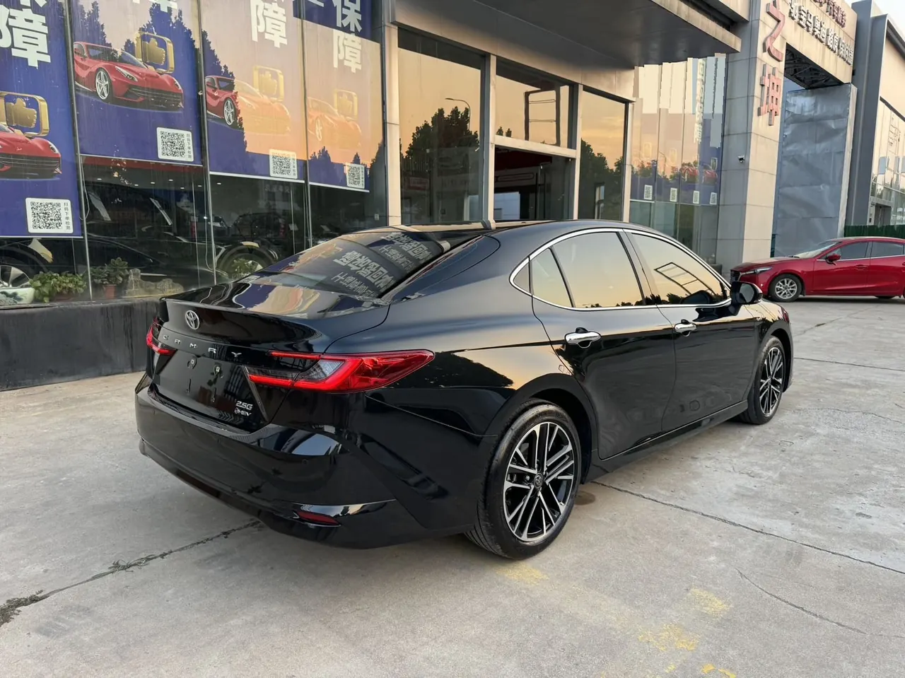 Toyota 2024 Camry Dual Engine 2.5HG Stepless Premium Edition Automatic Gear 9