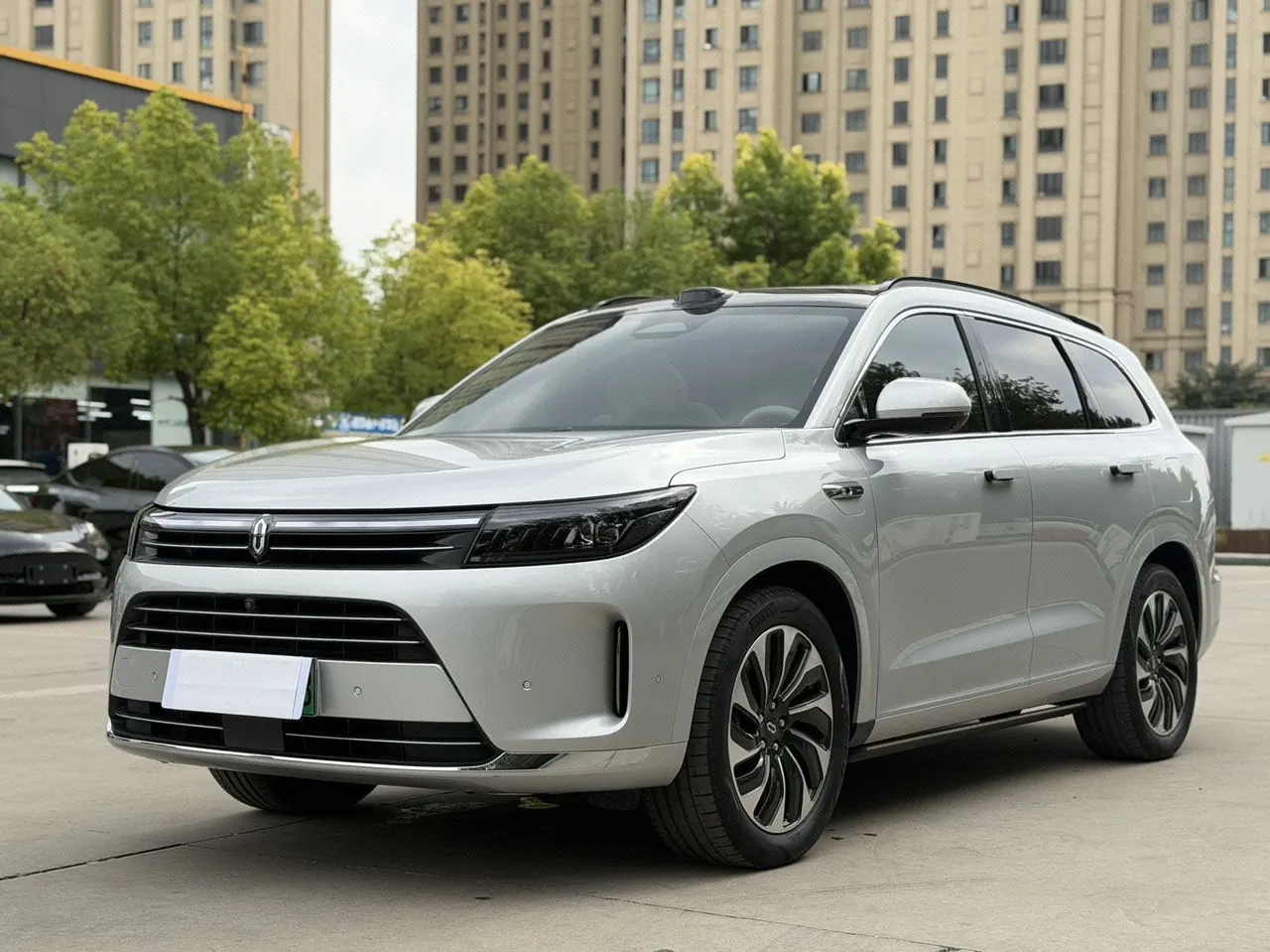 Open image lightbox: AITO 2024 AITO M7 Smart Drive Rear Drive Max Edition 6-seat Automatic Gear