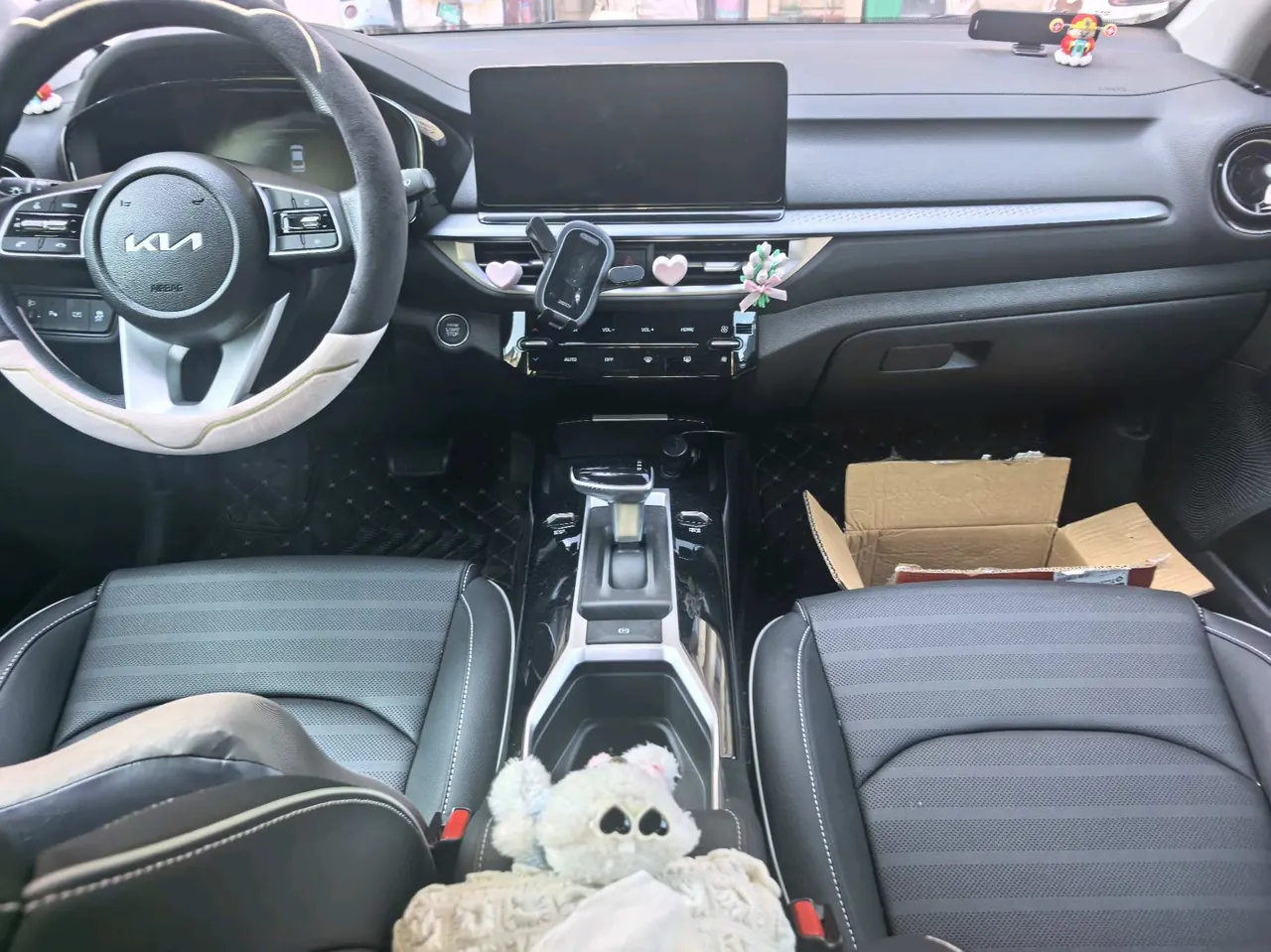 Kia 2024 K3 1.5 Stepless Comfort Premium Edition Automatic Gear 4