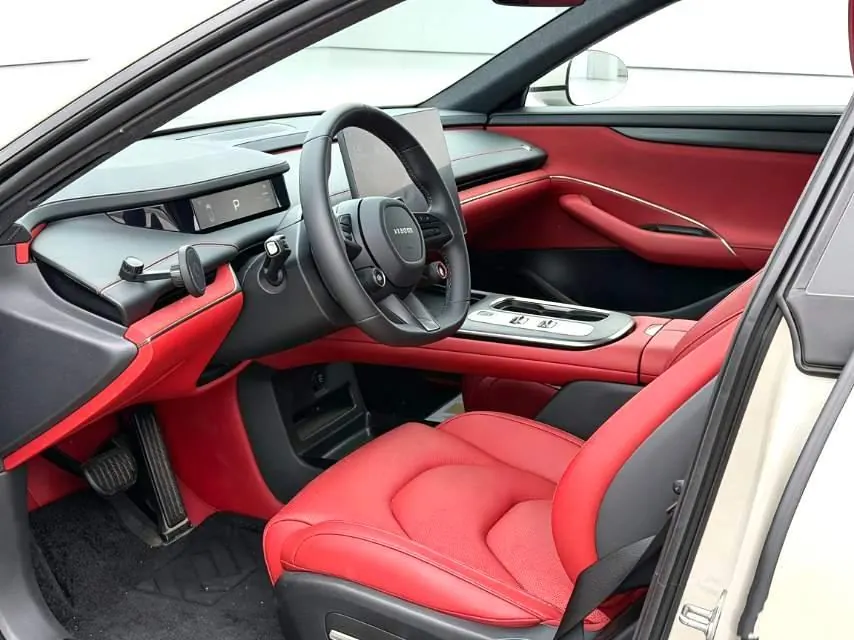 MI 2024 SU 7 700km Rear Drive Standard Founding Edition Automatic Gear 9
