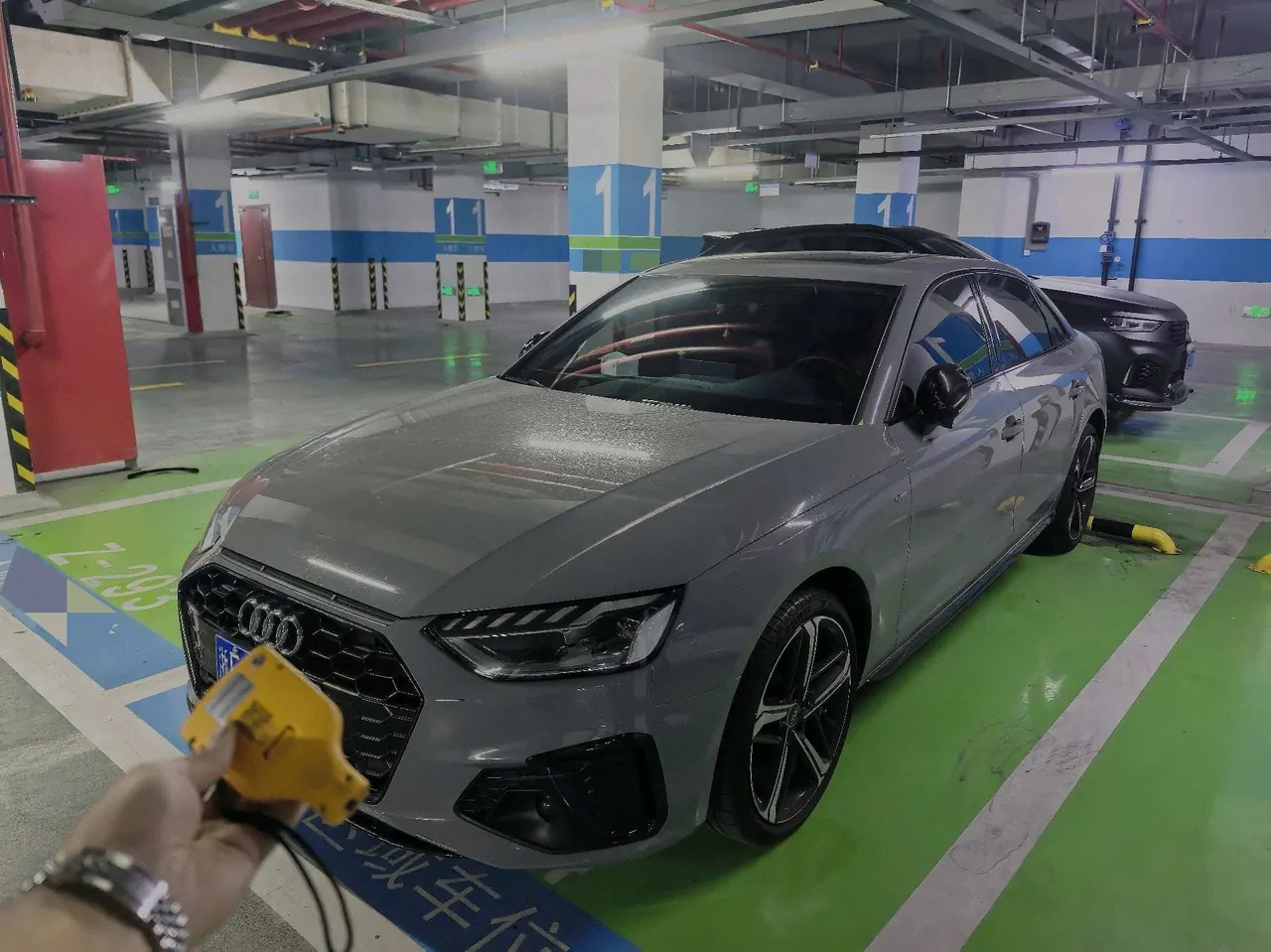 Open image lightbox: Audi 2024 A4L 2.0TFSI 40TFSI Deluxe Dynamic Automatic