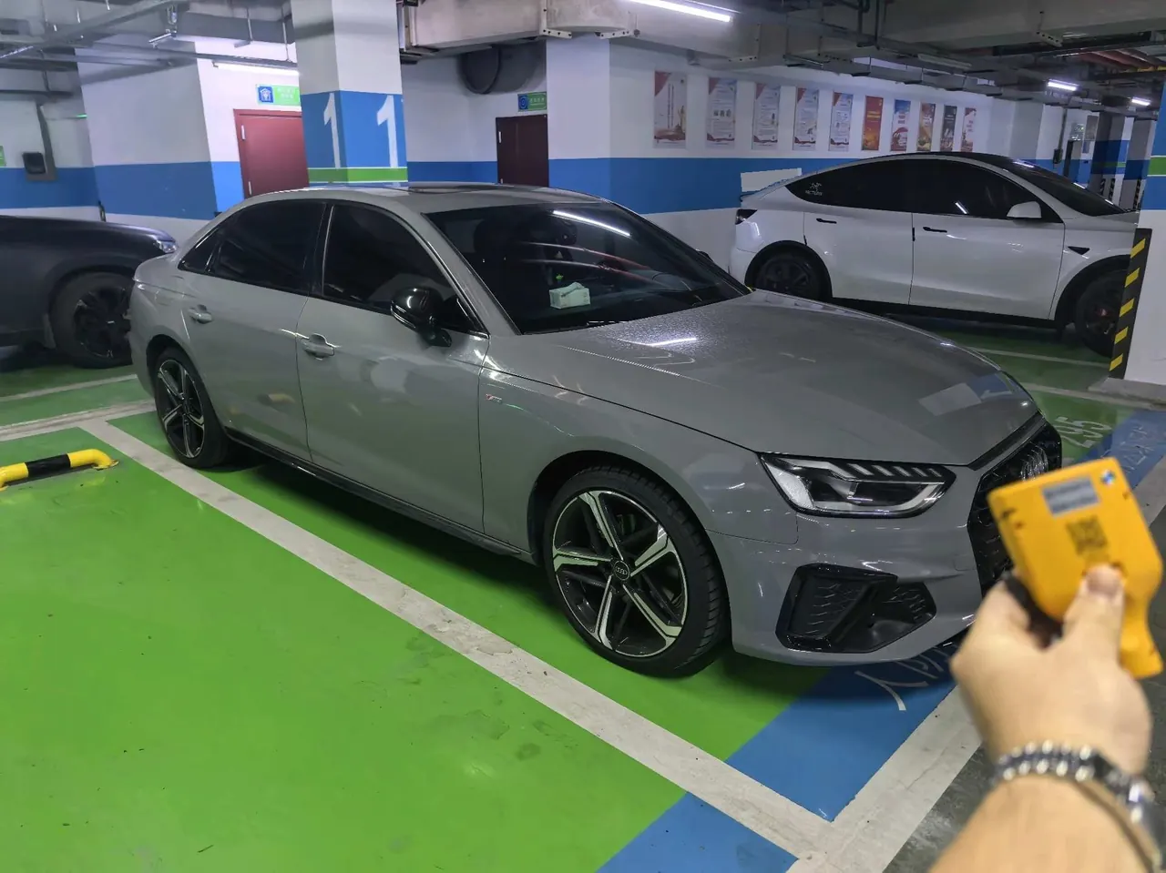 Audi 2024 A4L 2.0TFSI 40TFSI Deluxe Dynamic Automatic 3