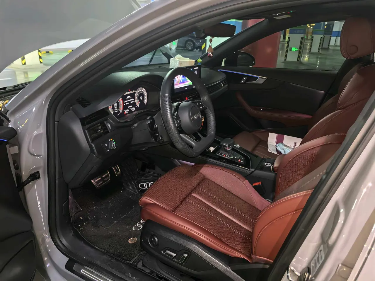 Audi 2024 A4L 2.0TFSI 40TFSI Deluxe Dynamic Automatic 4