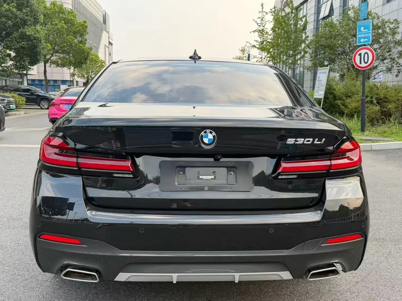 BMW 5 Series 2022 530Li 2.0T Exclusive M Sports Suit Automatic Gear 17