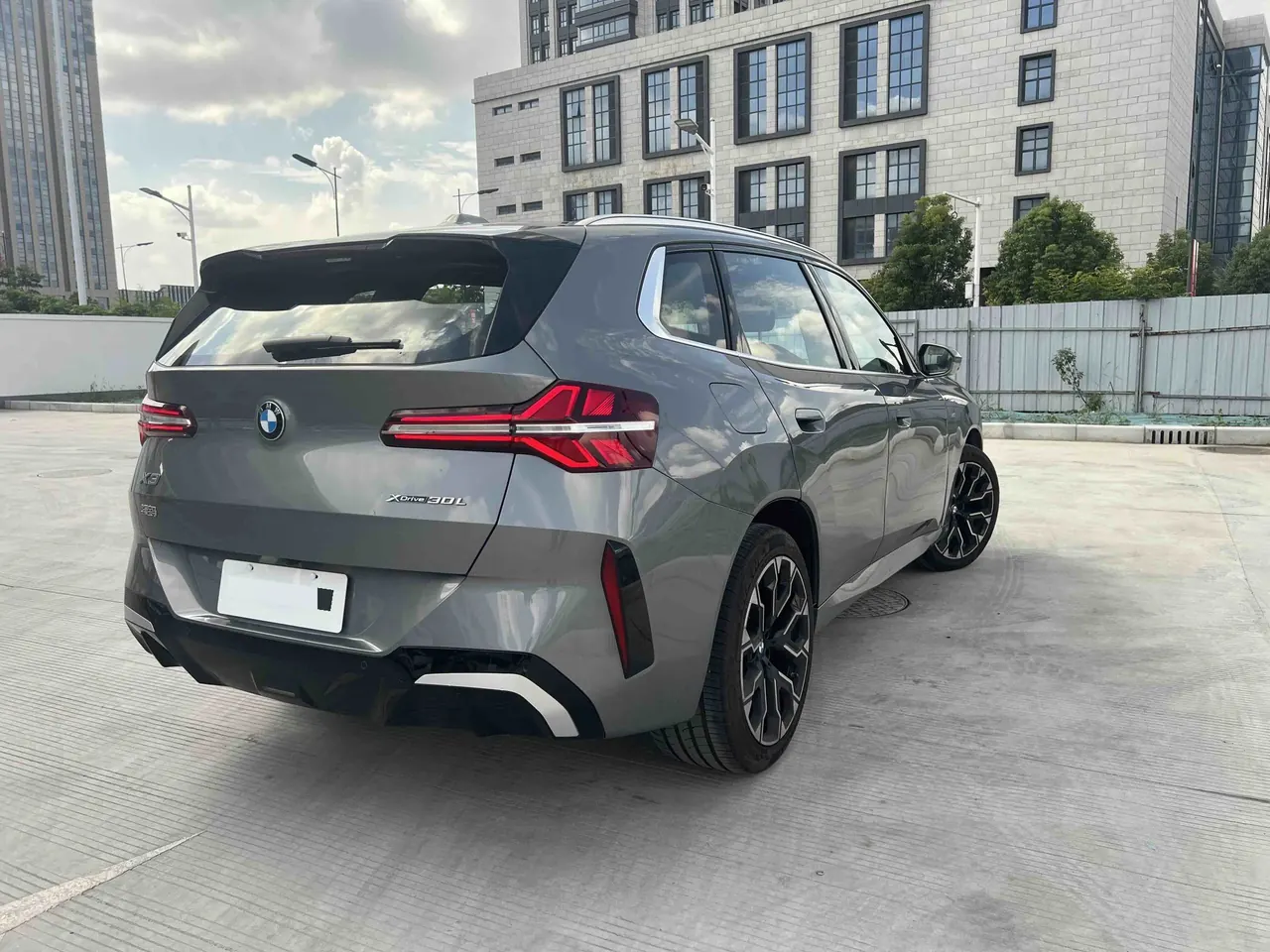 BMW 2025 X3 xDrive30L 2.0T exclusive M sports suit automatic gear 8