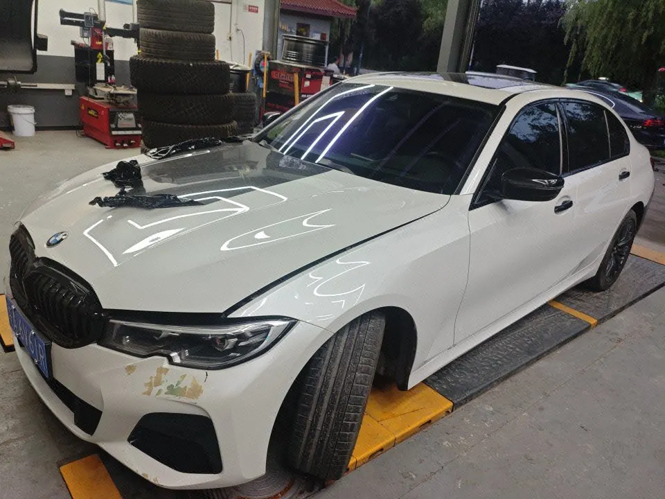 Open image lightbox: BMW 3 Series 2021 330Li xDrive 2.0T M Sports Obsidian Night Suit Automatic Gear