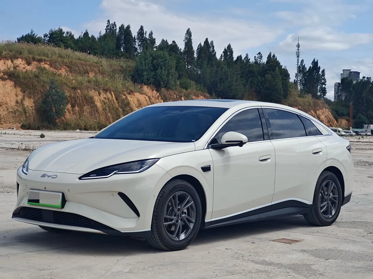 Open image lightbox: BYD 2025 seals 06 EV 545KM exclusive automatic transmission