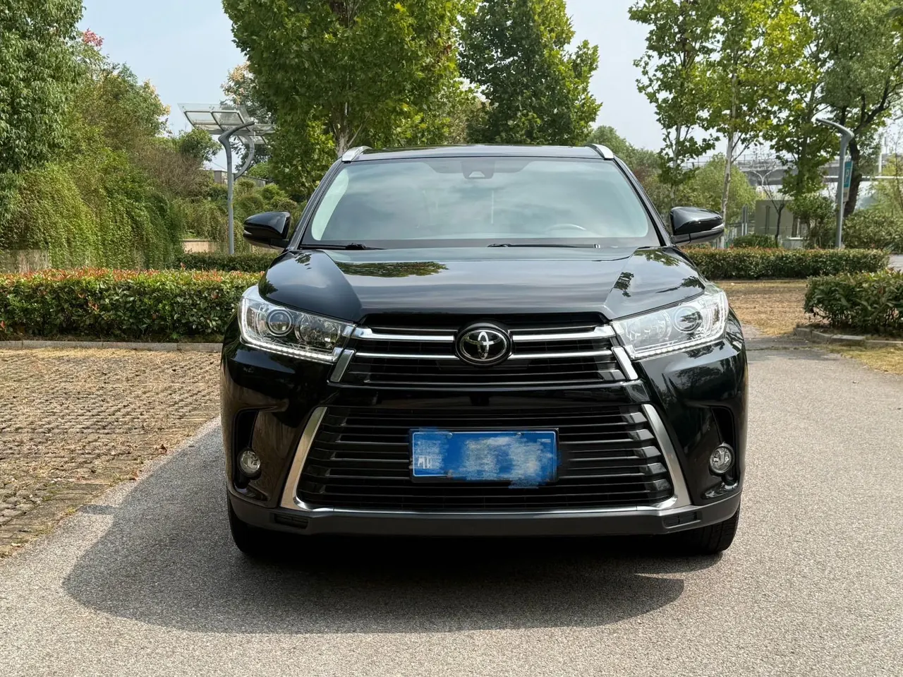 Toyota 2021 Highlander 2.0T 4-wheel drive Premium Edition 7-seat Automatic Gear 2