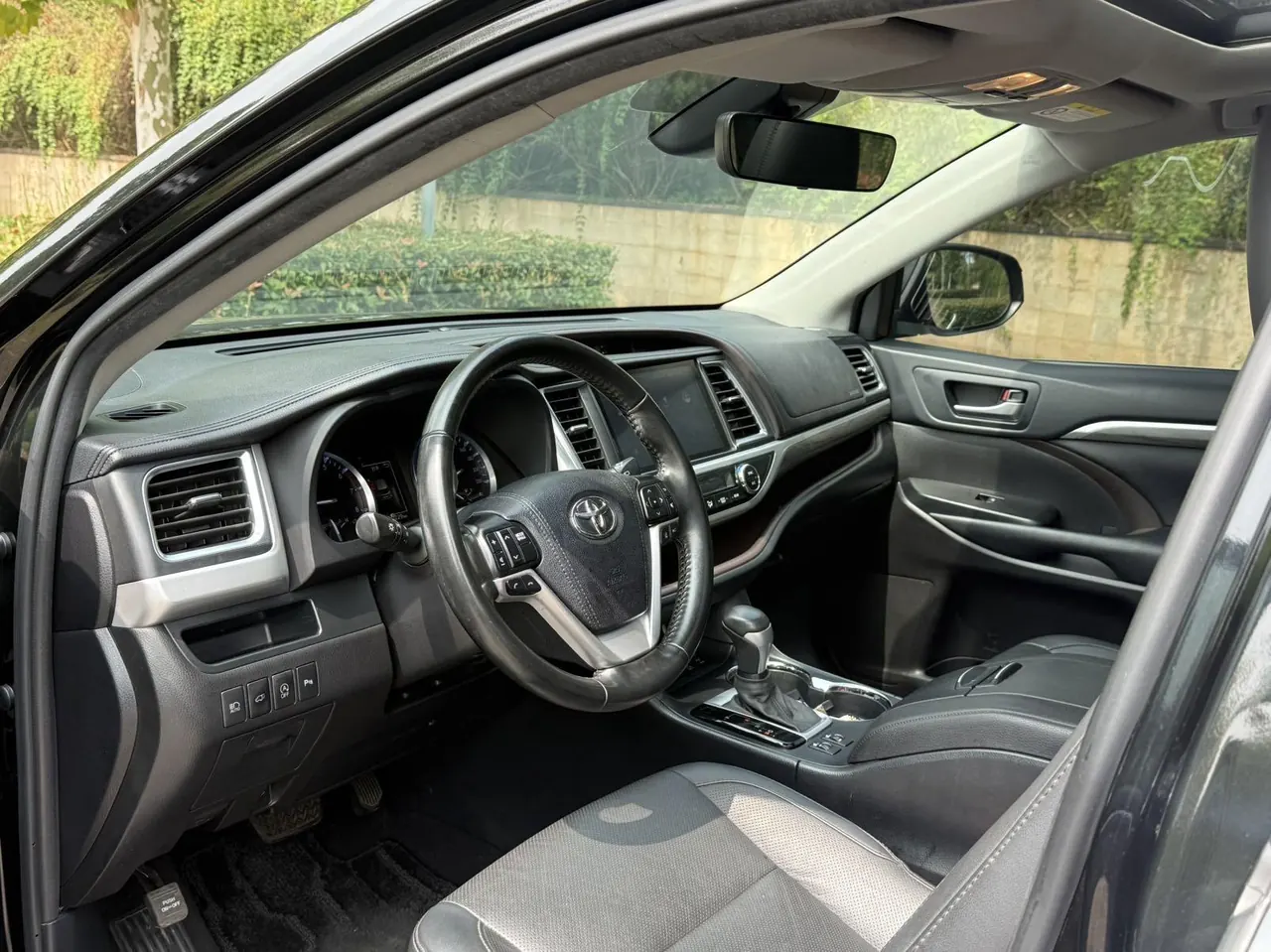 Toyota 2021 Highlander 2.0T 4-wheel drive Premium Edition 7-seat Automatic Gear 3