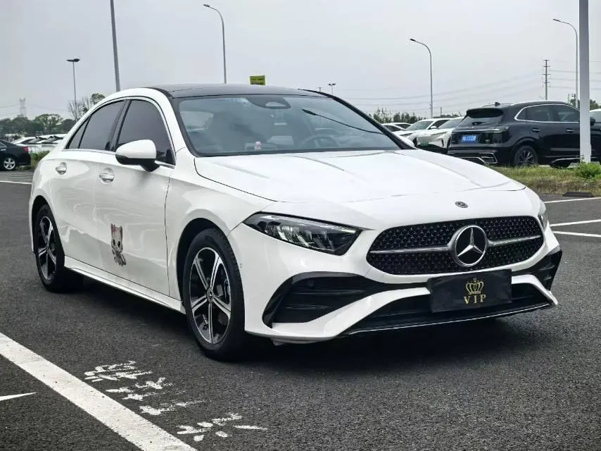 Mercedes Benz Class A 2023 A 200 L 1.3T Fashion Automatic Gear 2
