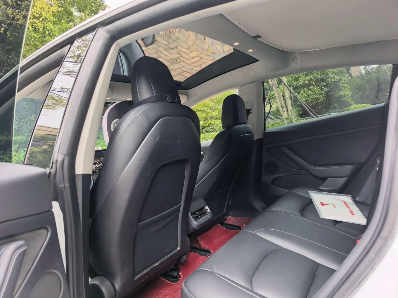 Tesla 2022 Model 3 rear-wheel drive version of automatic transmission 3