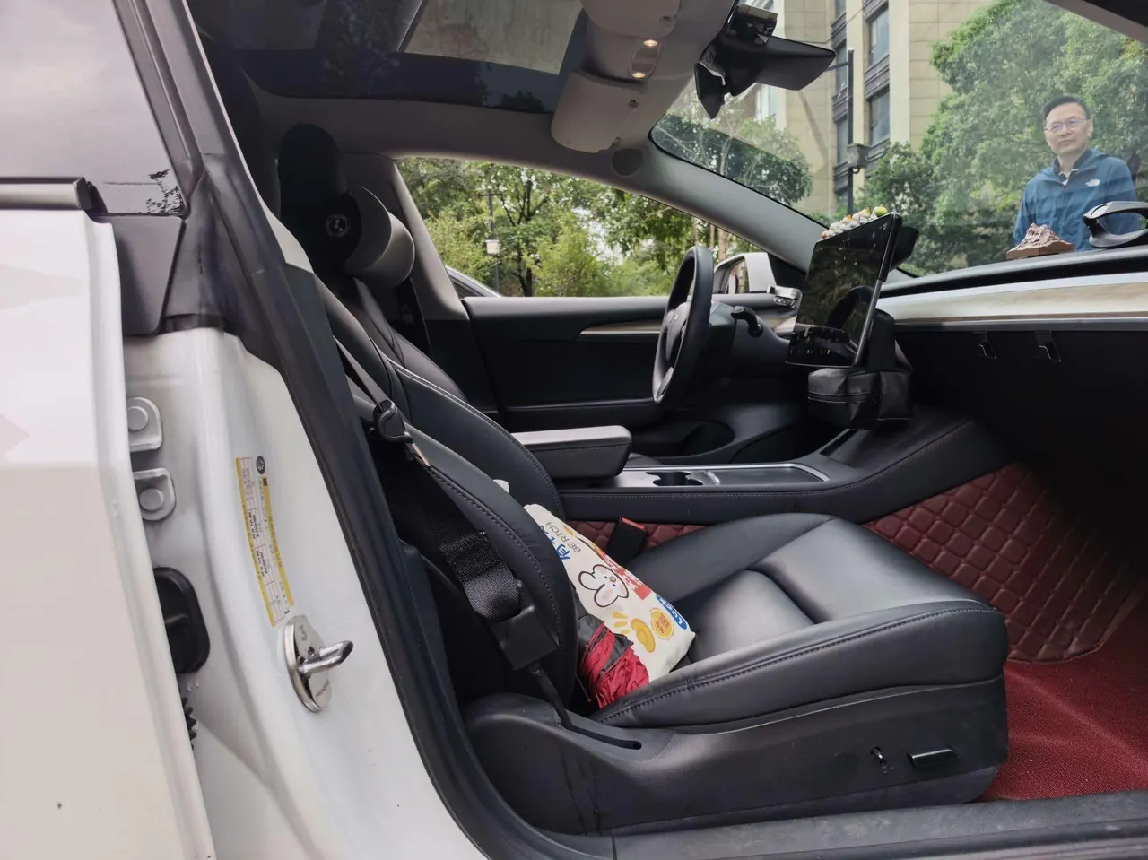 Tesla 2022 Model 3 rear-wheel drive version of automatic transmission 5