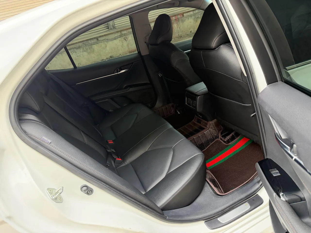 Toyota 2021 Camry 2.5G Deluxe Edition Automatic Gear 4